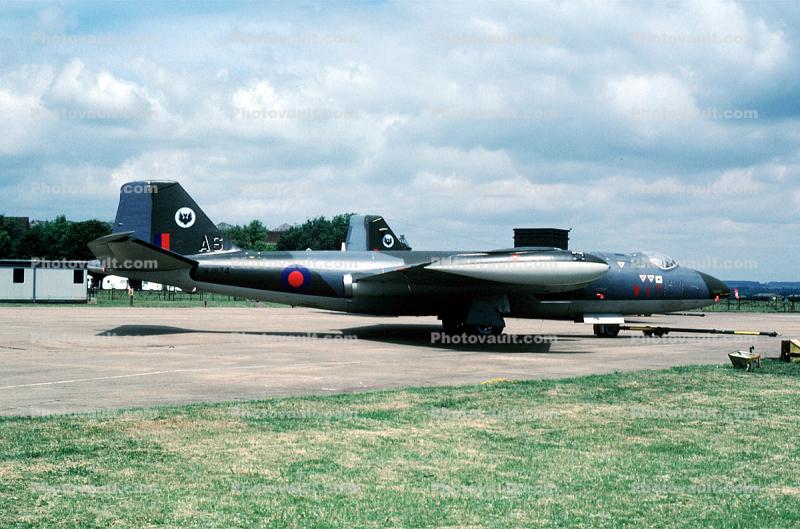 WJ874, English Electric Canberra T.4