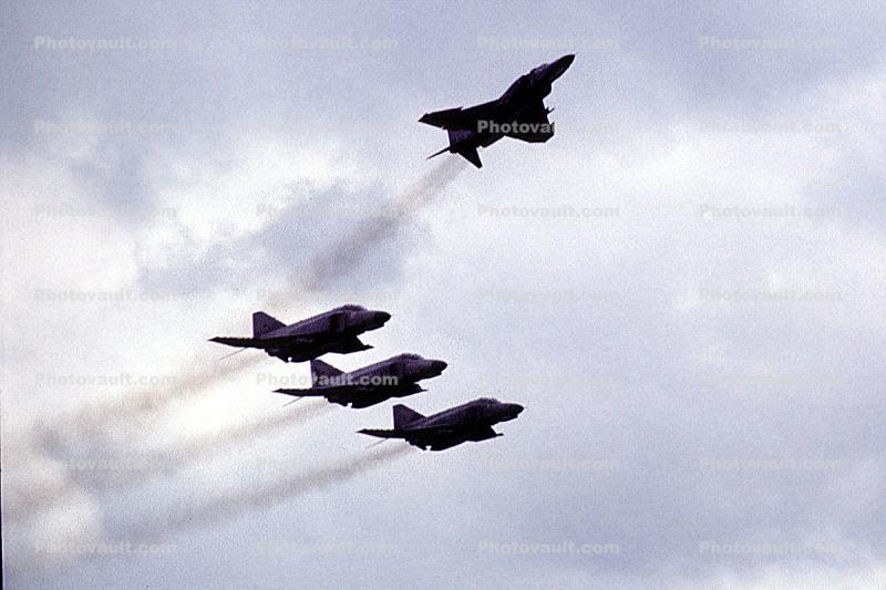 Missing Man Formation, McDonnell Douglas F-4 Phantom