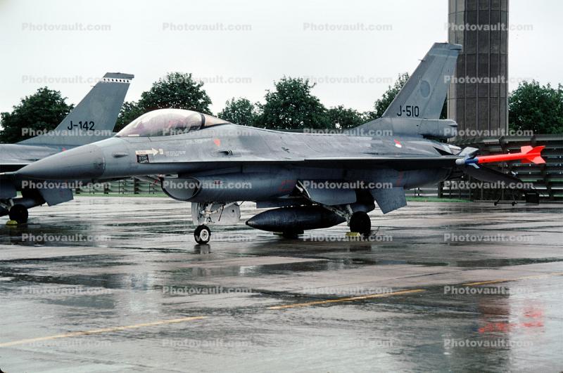 J-510, Lockheed F-16 Fighting Falcon