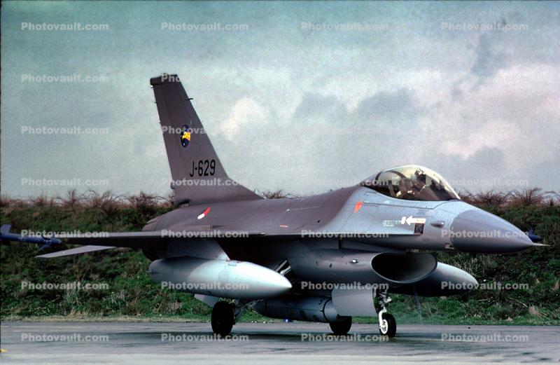 J-629, Lockheed F-16 Fighting Falcon