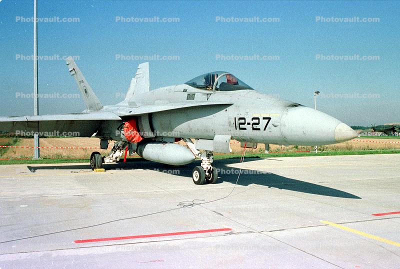 12-27, F-18 Hornet