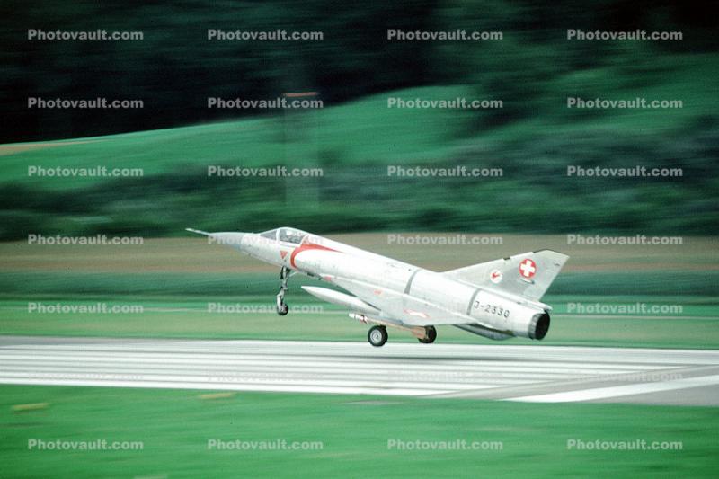 J-2330, Dassault Mirage IIIS, Swiss Air Force, fighter aircraft, jet, airplane, plane, aviation, landing