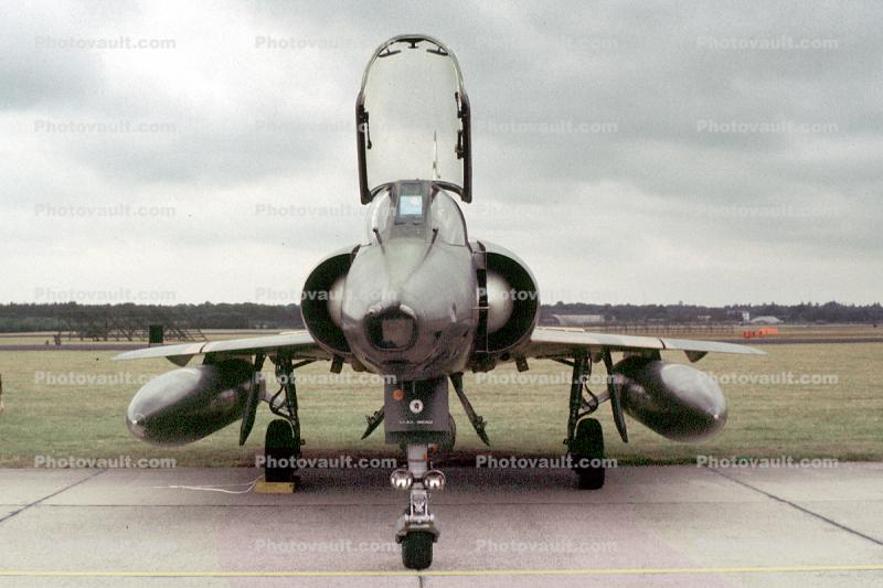 Dassault Mirage head-on, head-on