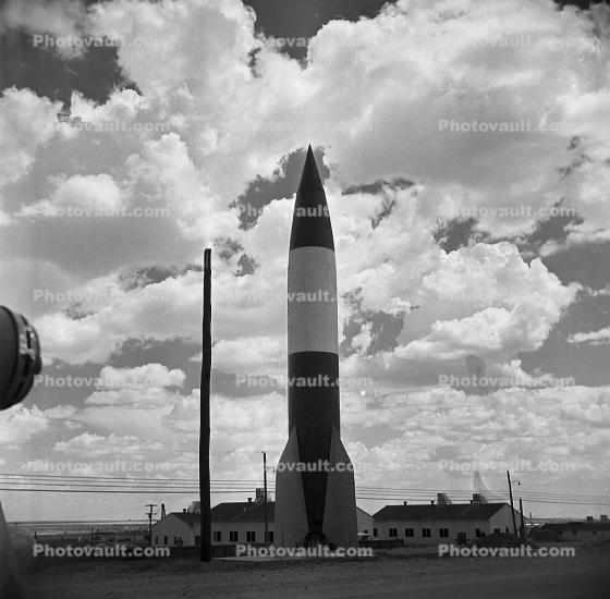 V-2 Rocket in America, Missile, WW2, 1940s, milestone of flight