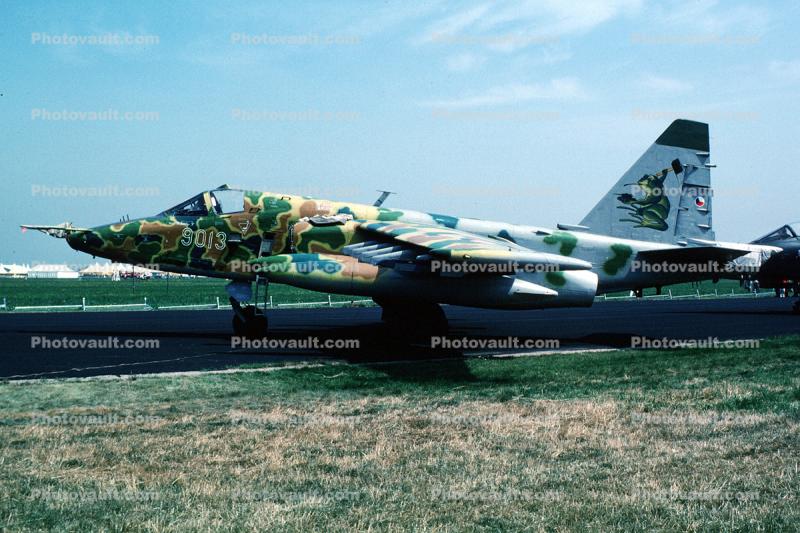 9013, Sukhoi Su-25, Russian Close air support aircraft, Tactical Ground Support, Frogfoot, aviation, airplane, plane, camouflage