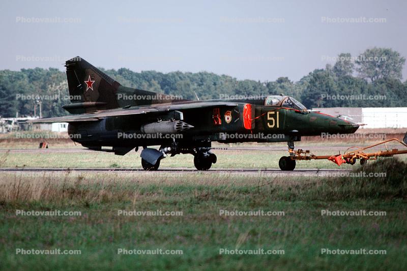 MiG-27, "Flogger-D", ground-attack Jet Fighter, Russian