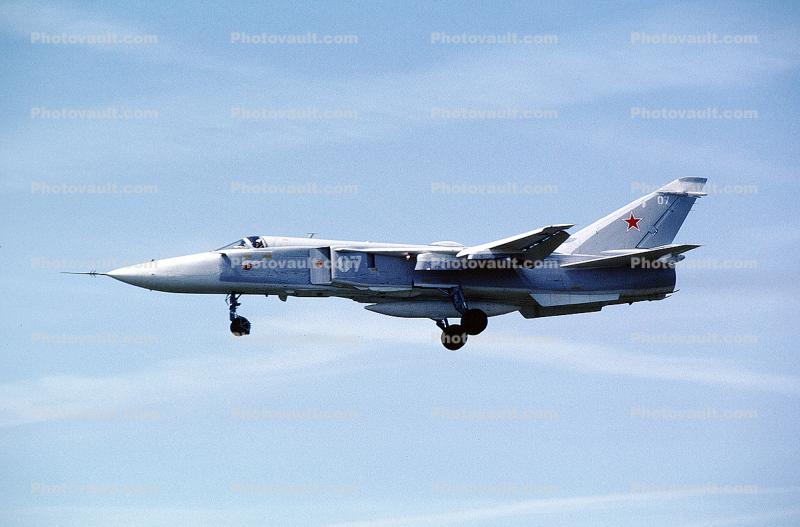 07, MiG-25 Foxbat