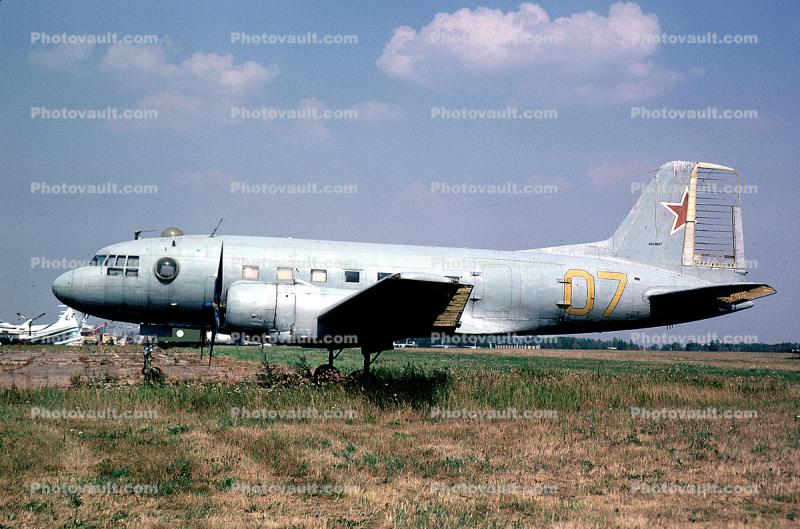D7, Ilyushin Il-14 Crate