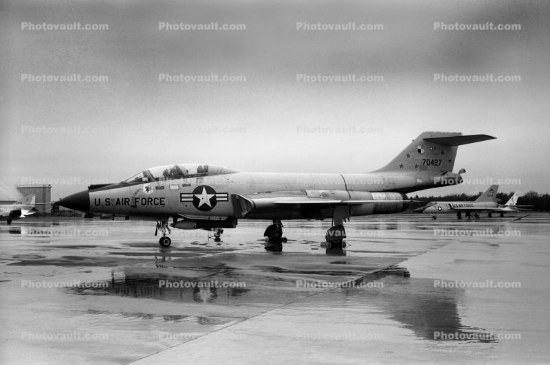 70427, McDonnell F-101 Voodoo, USAF, United States Air Force, 1950s