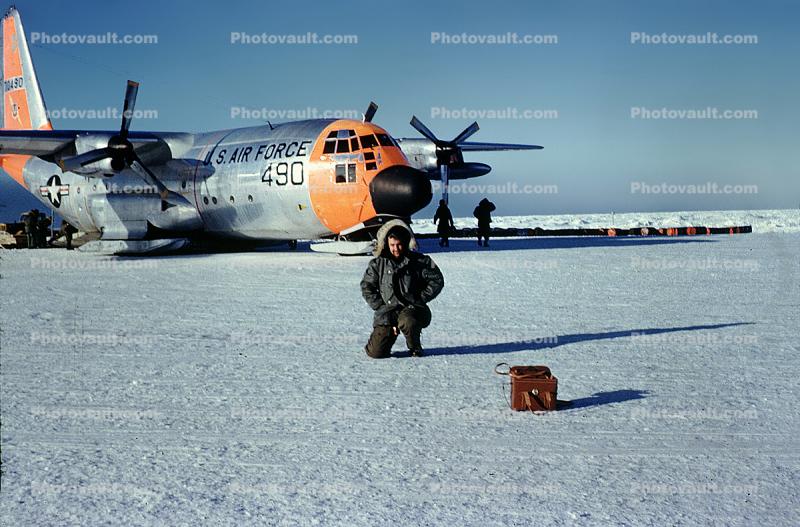 104990, 490, Arctic Patrol, Ice Island, Lockheed C-130A Hercules, ski gear, snow, ice, cold, skibird