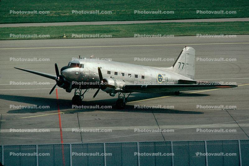 Douglas C-47 Skytrain, 77-13