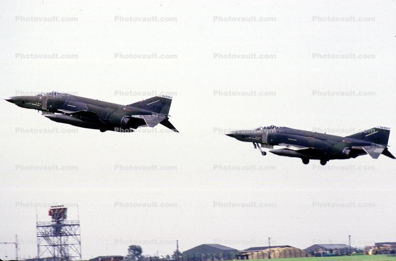 McDonnell Douglas RF-4 Phantom 2, taking-off