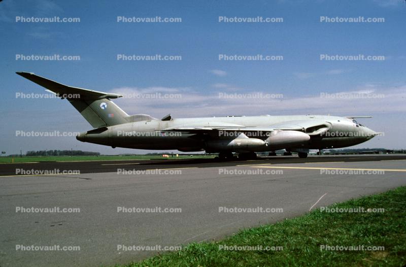 XH671, Strategic Nuclear Bomber, Handley Page Victor, V-series bombers