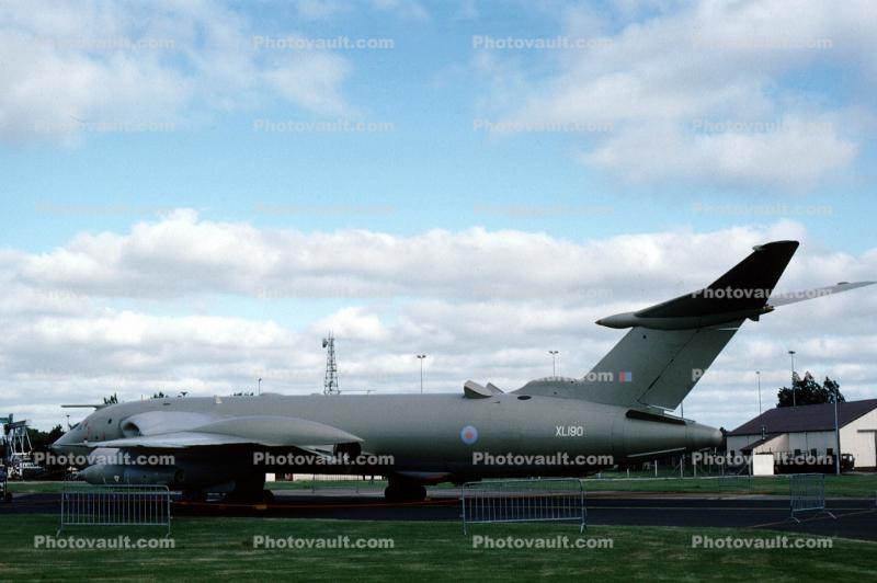 XL190, Handley Page Victor, Aircraft, V-series bombers
