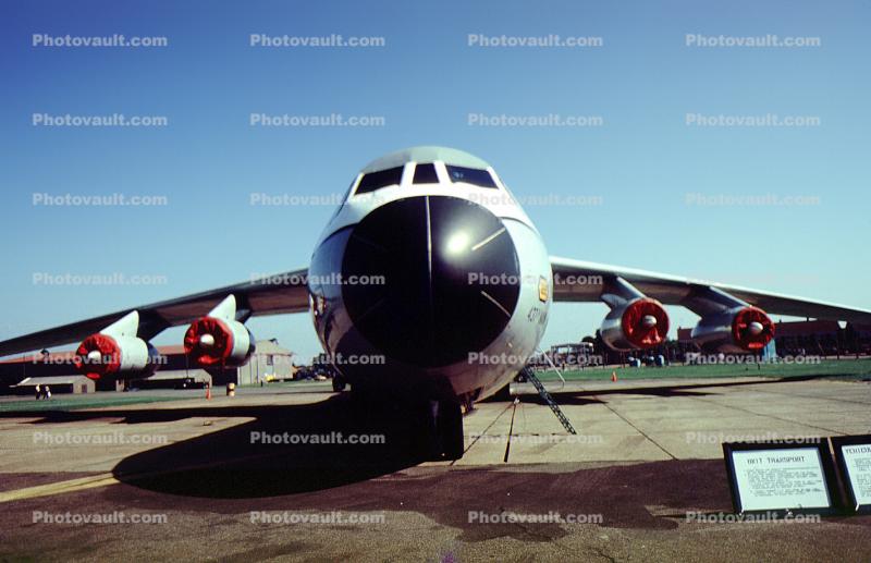 65-0222, 50222, USAF, Lockheed C-141B Starlifter, RAF Mildenhall (MHZ / EGUN), UK - England, June 1988