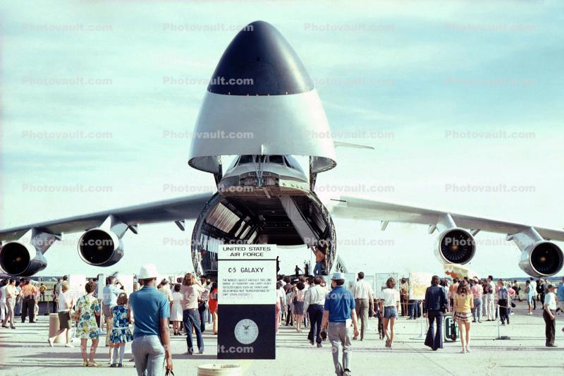 C-5A, nose up, airshow, crowds