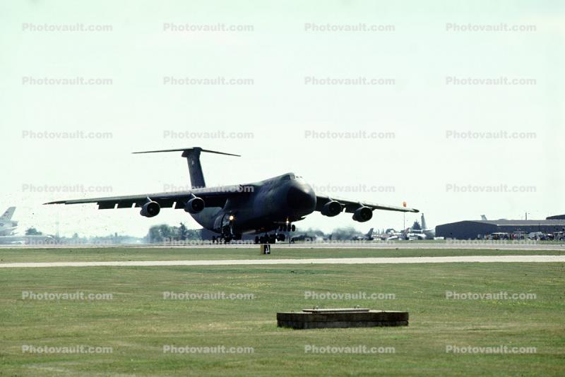 C-5A taking-off