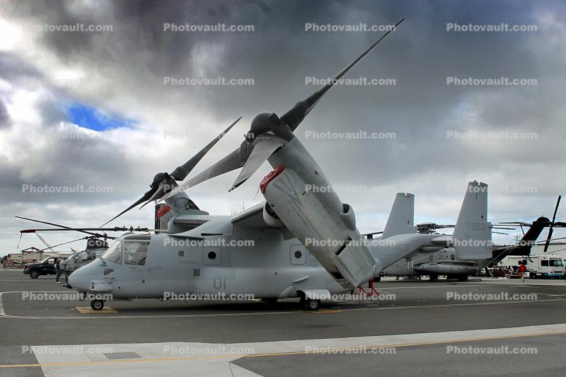 US Marine Corps Bell/Boeing MV-22B Osprey, 167903, YR-01, 7903, VMM-161, "Greyhawks"
