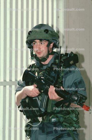 M16 Rifle, soldiers, Operation Kernel Blitz, urban warfare training, Troops