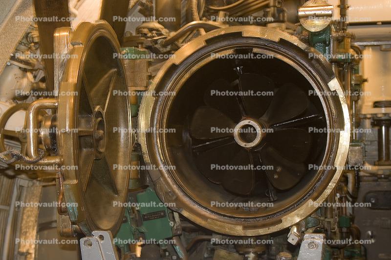 Forward Torpedo Room, USS Pampanito (SS-383), World War-II, Balao class, Submarine, WW2, WWII, United States Navy, USN, Round, Circular, Circle, Counter rotating propeller