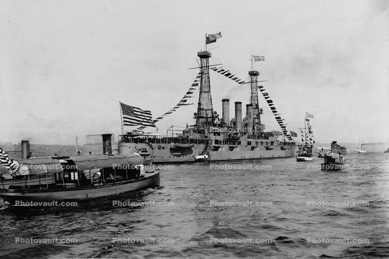 USS Connecticut Battleship 18, Great White Fleet, Hudson River, New York City, 1908