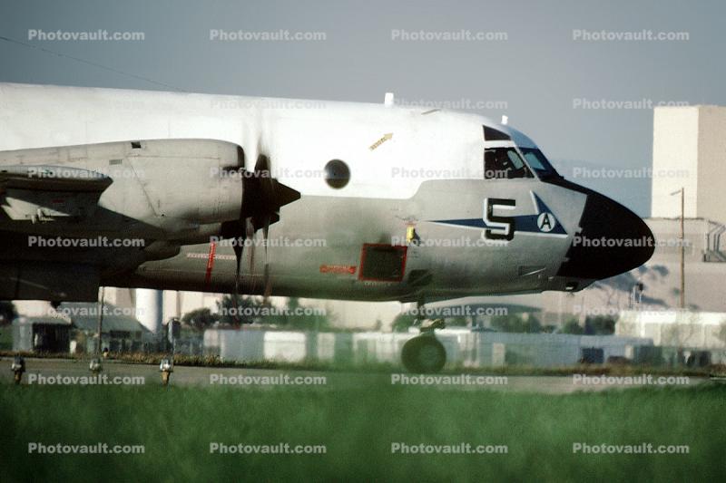 158215, Lockheed P-3C Orion, spinning propellers
