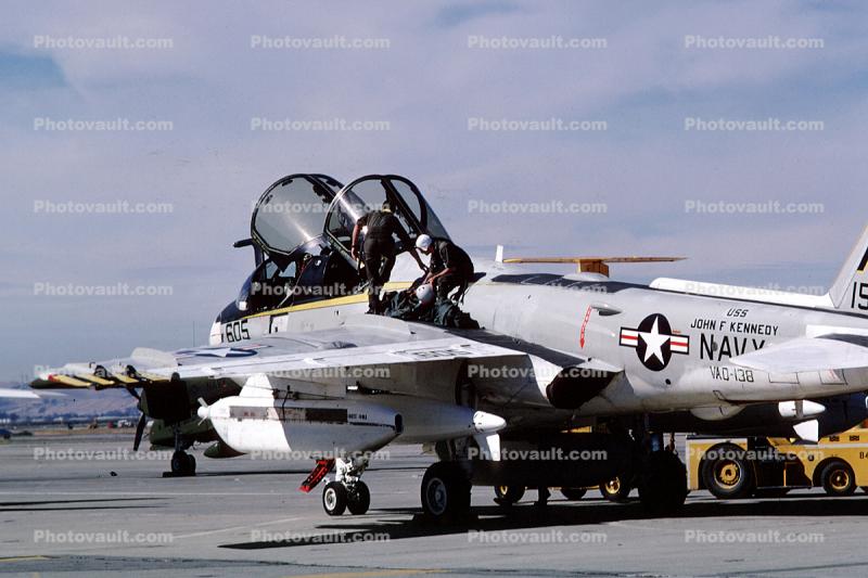 Grumman EA-6B Prowler, external pods, 7 June 1981