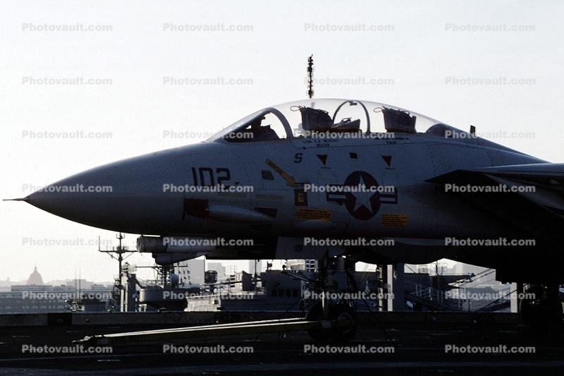 Grumman F-14 Tomcat, USS Kitty Hawk (CV-63)