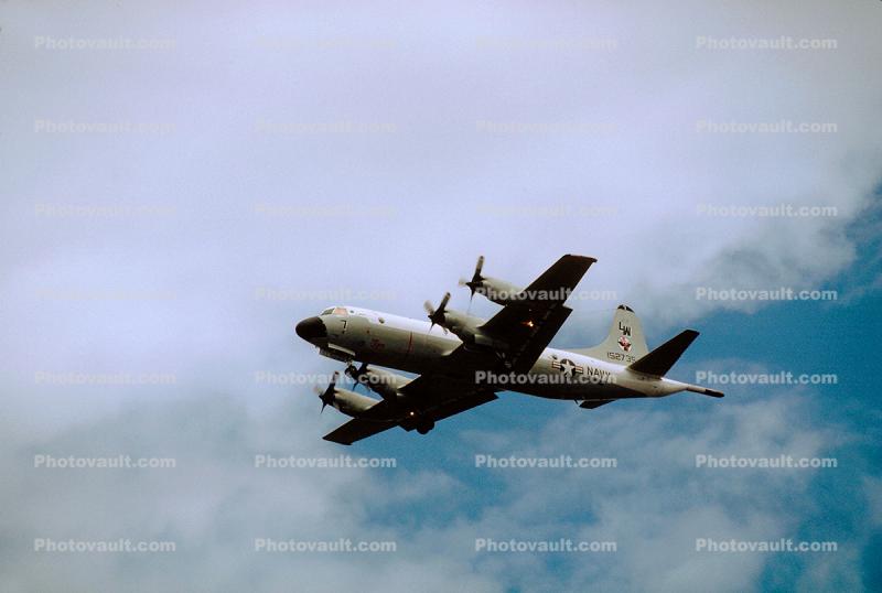 152735, P-3 Orion in flight, USN, United States Navy