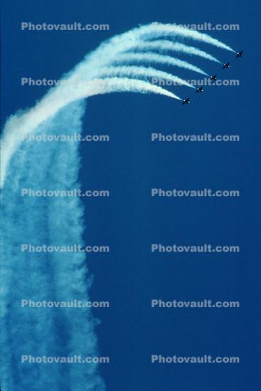 A-4 Skyhawk, Blue Angels in flight, curve, flying, airborne