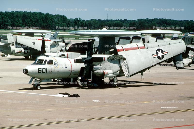 Grumman E-2C Hawkeye, VAW-123, 165293, 601, USN, United States Navy, folded wings
