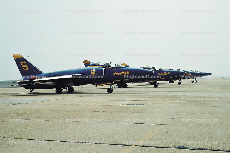 Grumman F-11 Tiger, Blue Angels, Number-5