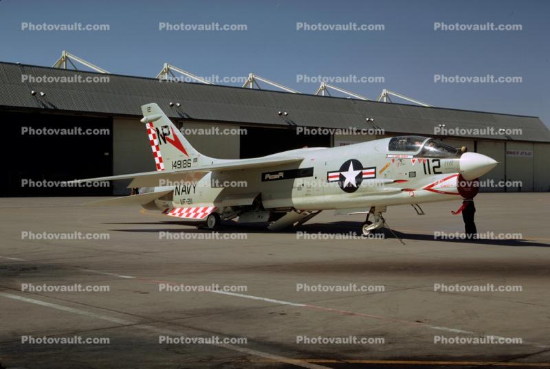 F-8J, 112, USN, VF-211, 149186