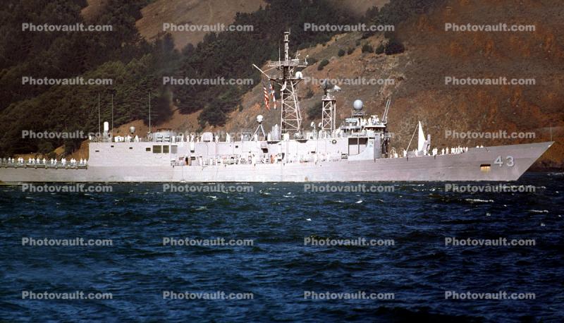Guided Missile Frigate, USS Thach (FFG 43), USN, United States Navy, ship, vessel, hull, warship