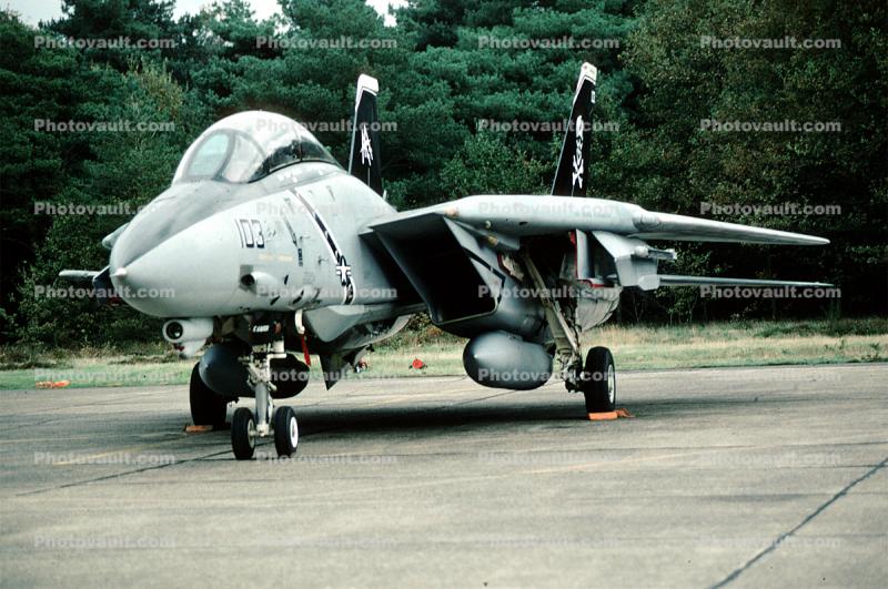 103 Grumman F-14 Tomcat