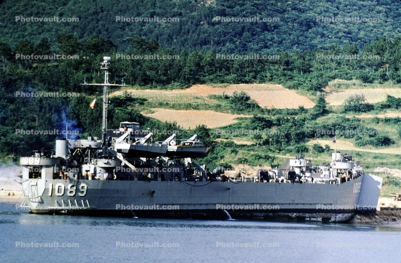 1089, Landing Ship, Pusan South Korea, 1950s, June 21 1952