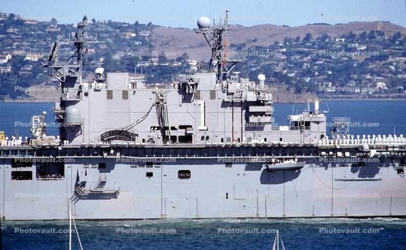USS Wasp (LHD-1), Wasp-class amphibious assault ship