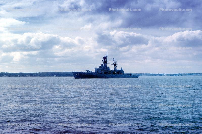 USS Josephus Daniels (DLG/CG-27), Belknap-class, destroyer leader / cruiser, Yorktown Bicentennial, Patriot's Point, Mount Pleasant
