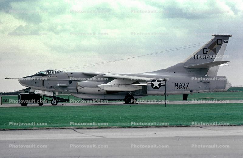 USN, VAQ-33, 144827, Douglas RA-3B Skywarrior, 1978, 1970s