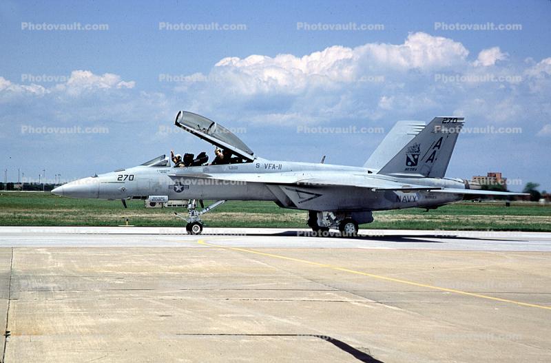 VFA-11, 270, McDonnell Douglas F-18