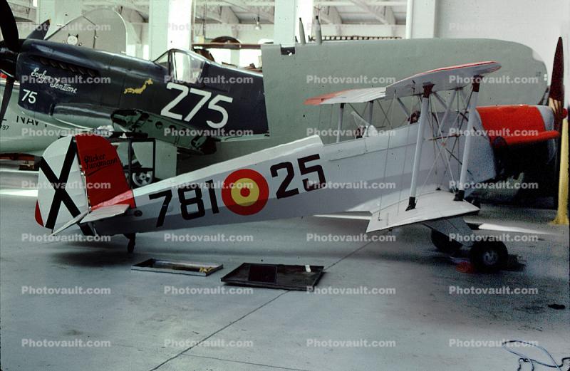 781-25, Bucker Jungmann, Bu-131, Z75, Spanish Air Force, Spain, Roundel