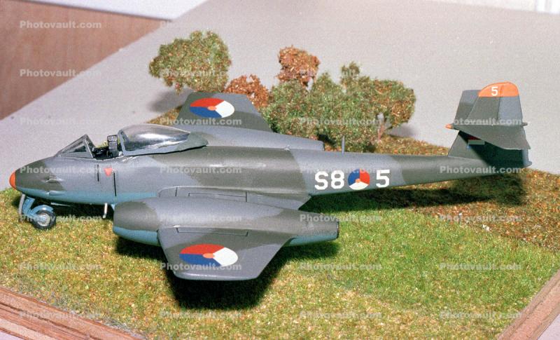 Gloster Meteor, Dutch Air Force, Roundel