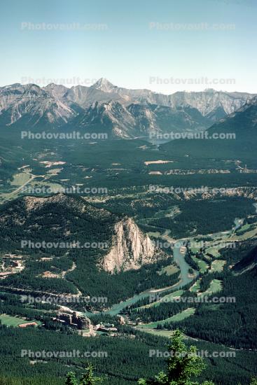 Valley, river, mountain range