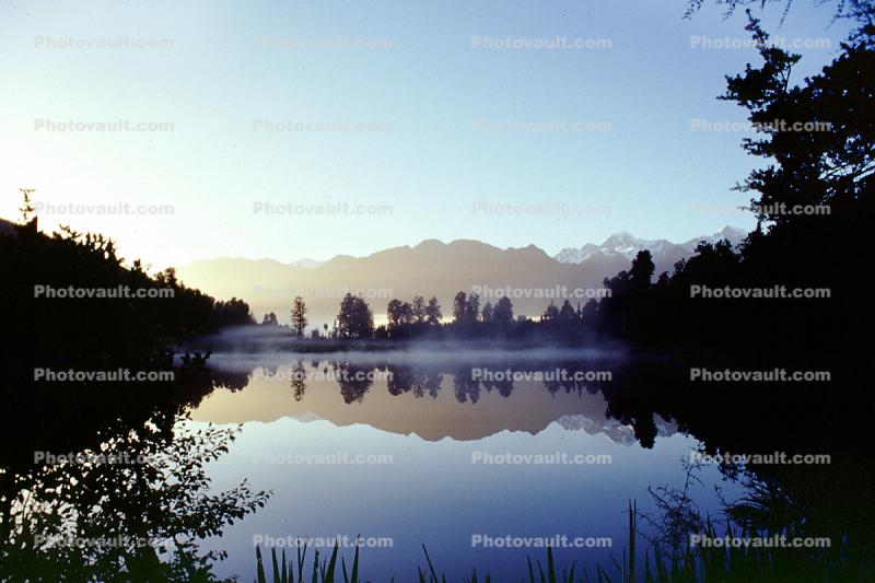 Lake Matheson, reflection