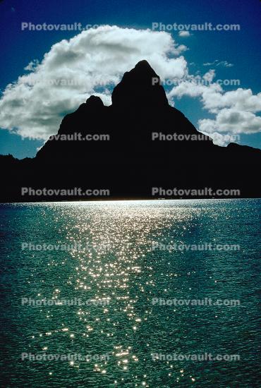 Mount Otemanu, Clouds, Mountains, Pacific Ocean, Island of Moorea