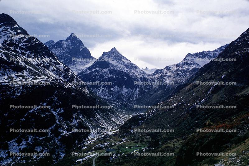Valley, Mountains, Snow, Granite Peaks, Susten Pass, Kleine Sustenhorn