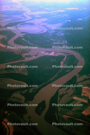 Meandering Mississippi River, oxbow lakes, wetlands, Waterway, water