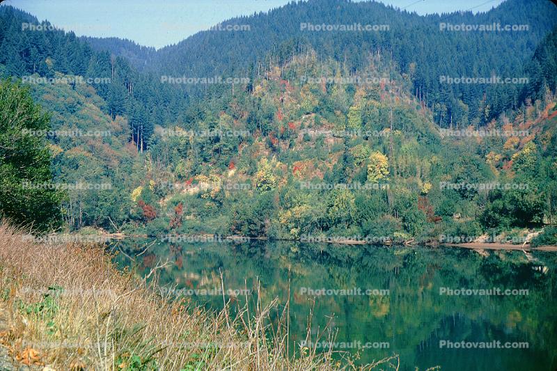 Umpqua River, reflection, water, hills, mountains, autumn