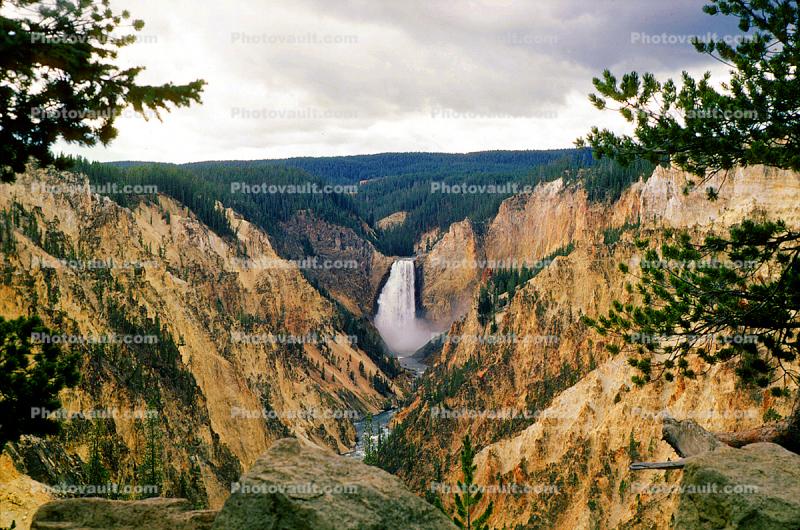Yellowstone Falls, Grand Canyon of the Yellowston, Waterfall