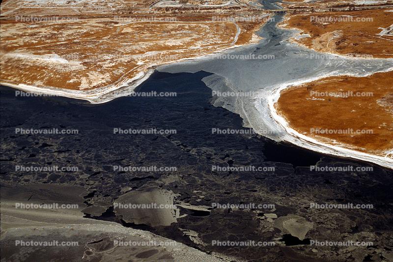 Ice, floes, cold land